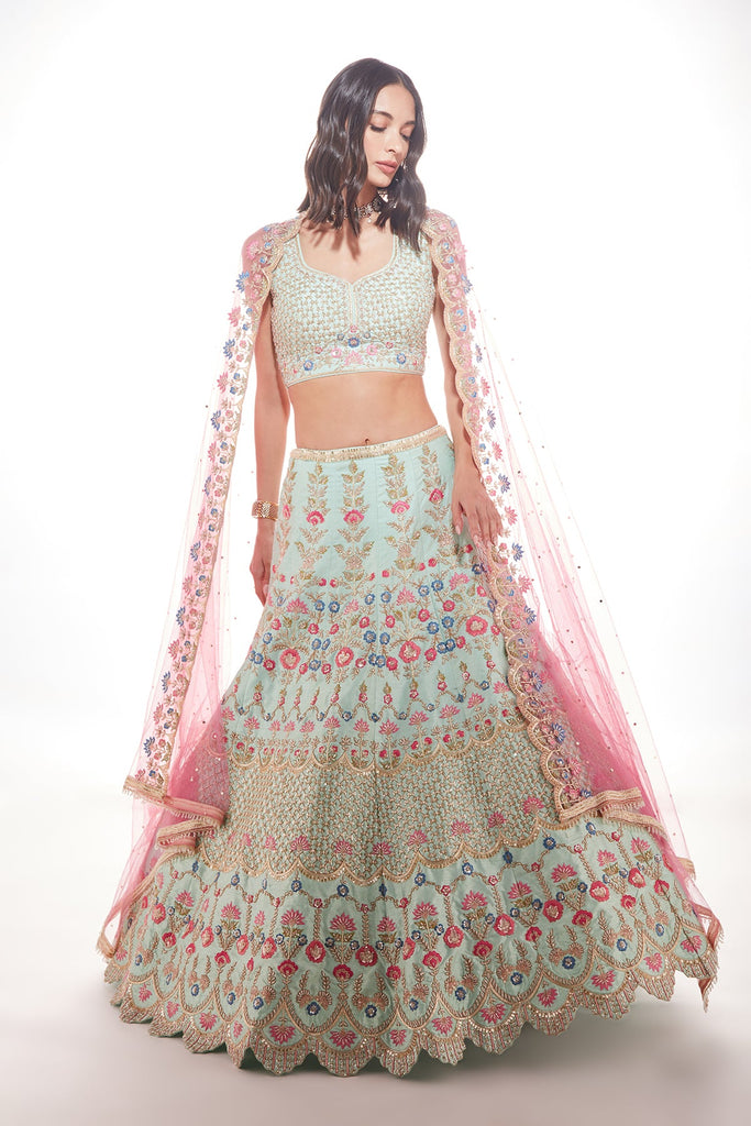 Saniya choli shop