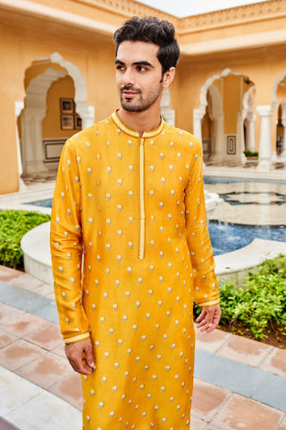 NAVODIT KURTA - MUSTARD