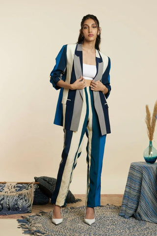 BLUE STRIPE PRINT BLAZER SET