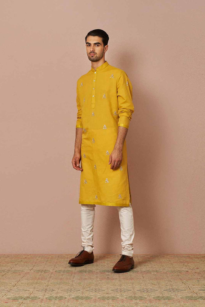 Desi look kurta discount pajama