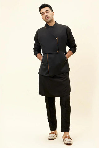 BLACK SUITING OVERLAP CROSSOVER BUNDI