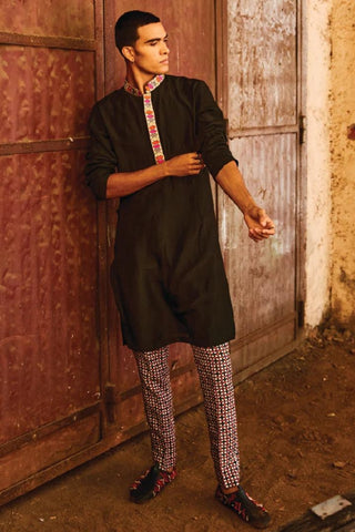 BLACK KURTA WITH HIGHLIGHTES COLLAR AND KURTA PATTI TEAMED WITH PANTS