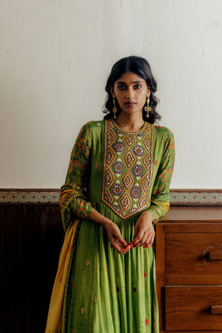 Aranya Embroidered Kurta