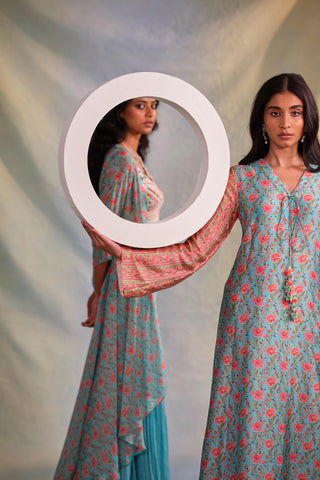 Daisy Kurta